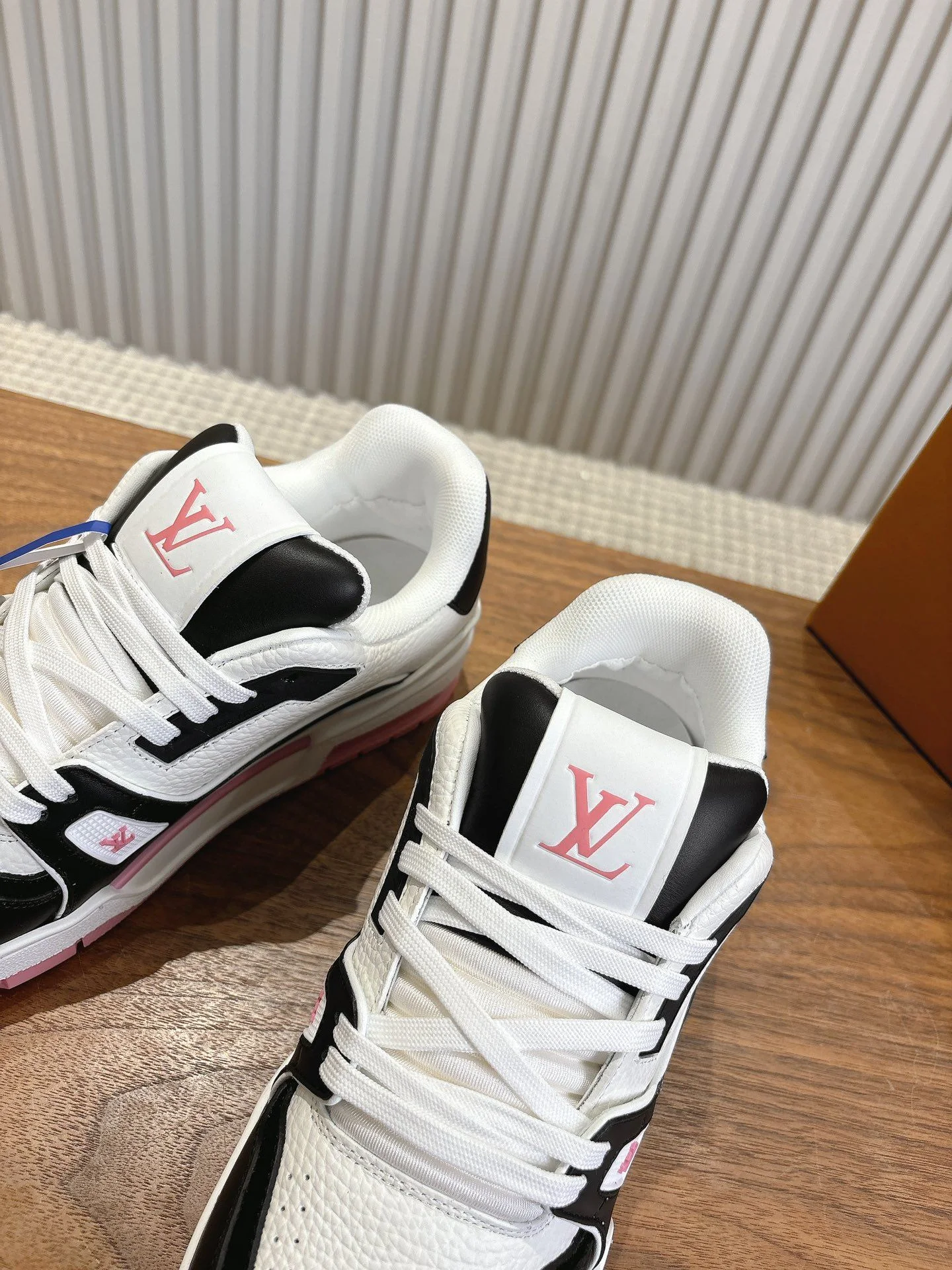 Sporty Louis Vuitton Trainer Sneaker 31426