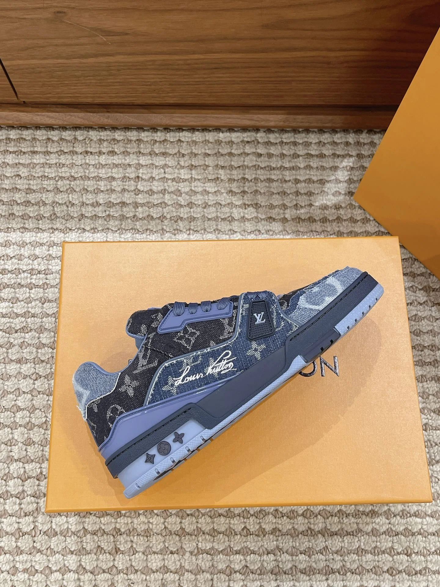 FashionForward Louis Vuitton Trainer Sneaker 31430
