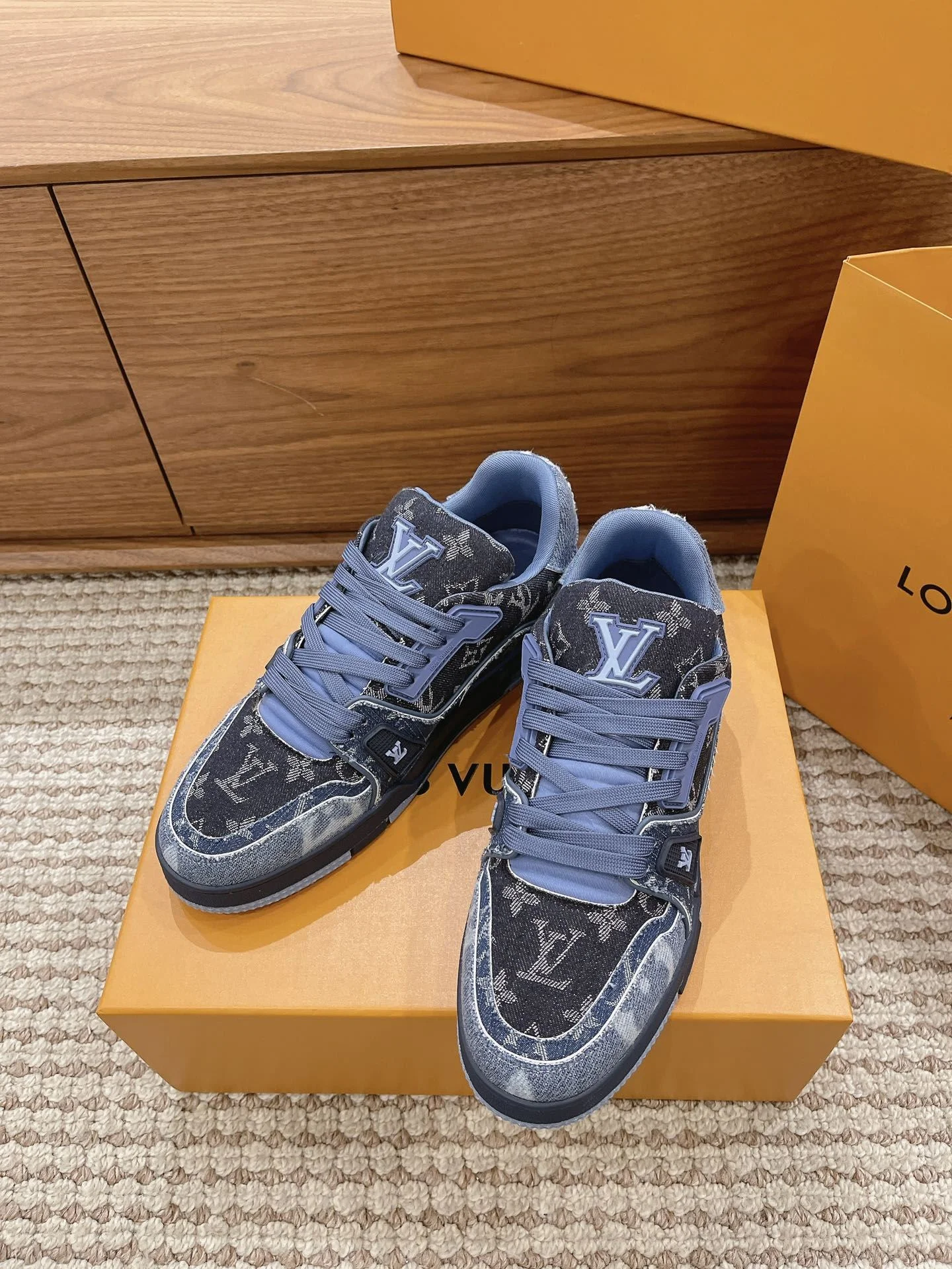 FashionForward Louis Vuitton Trainer Sneaker 31430