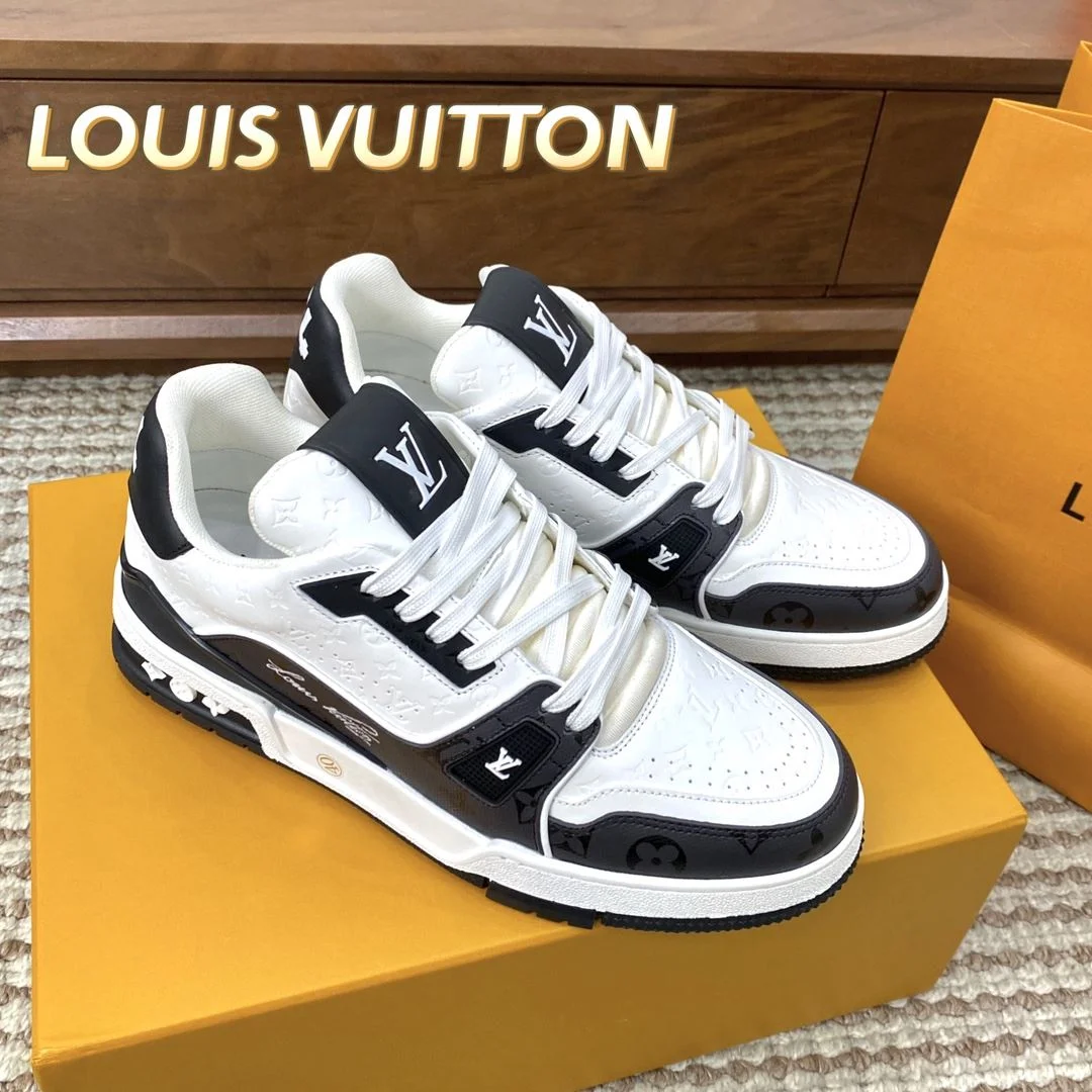 OnTrend Louis Vuitton Trainer Sneaker 31408
