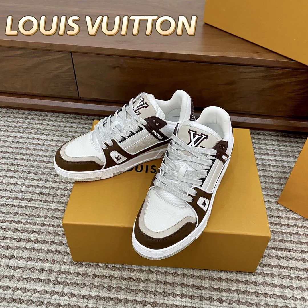 Louis Vuitton Trainer Sneaker DailyWear 31401