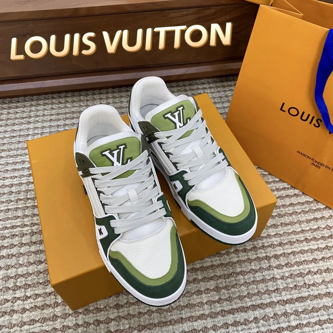 Refined Louis Vuitton Trainer Sneaker 31406