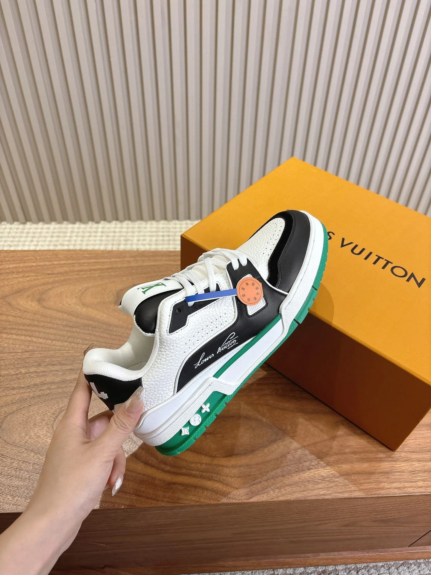 Louis Vuitton Trainer Sneaker DailyWear 31400