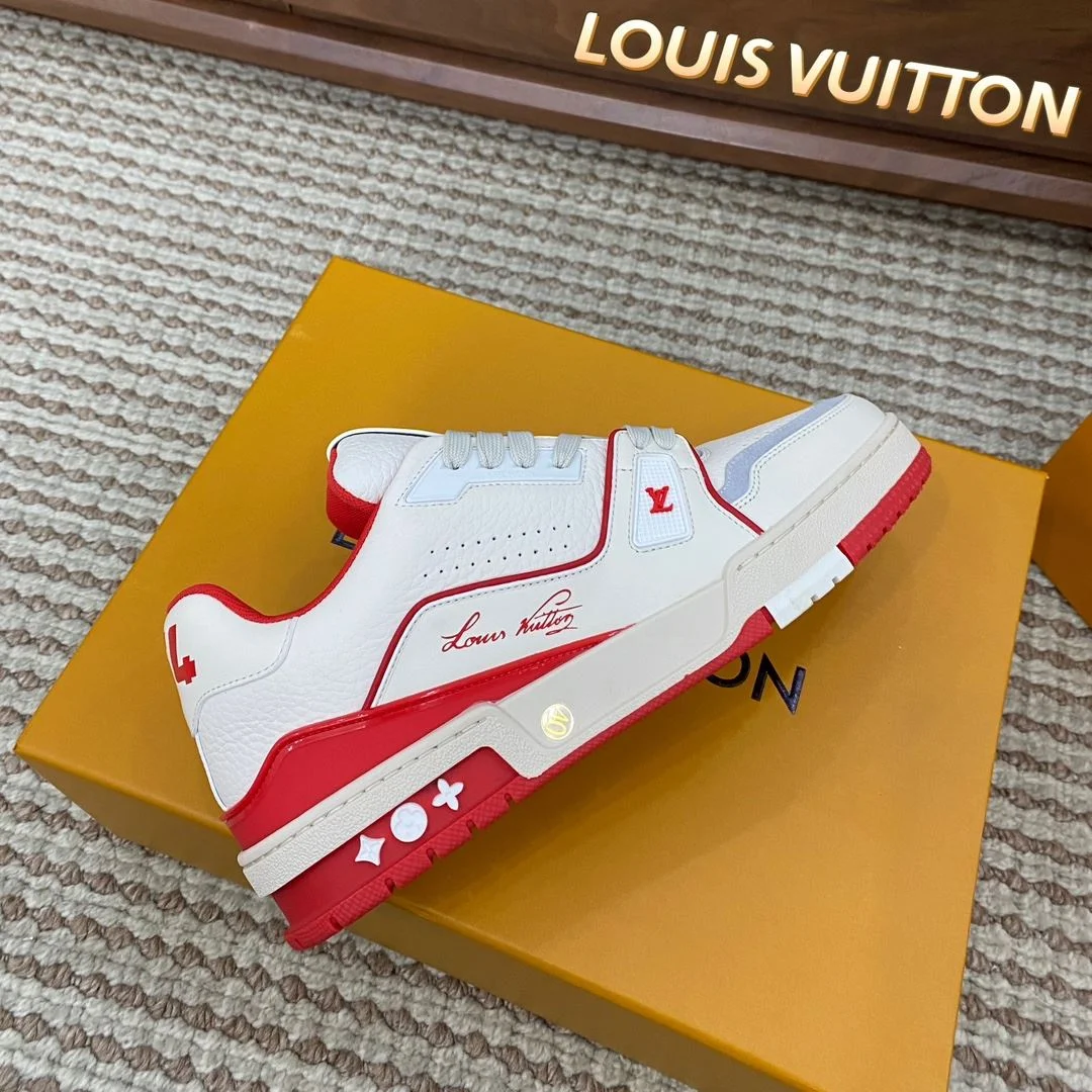 Comfortable Louis Vuitton Trainer Sneaker 31402