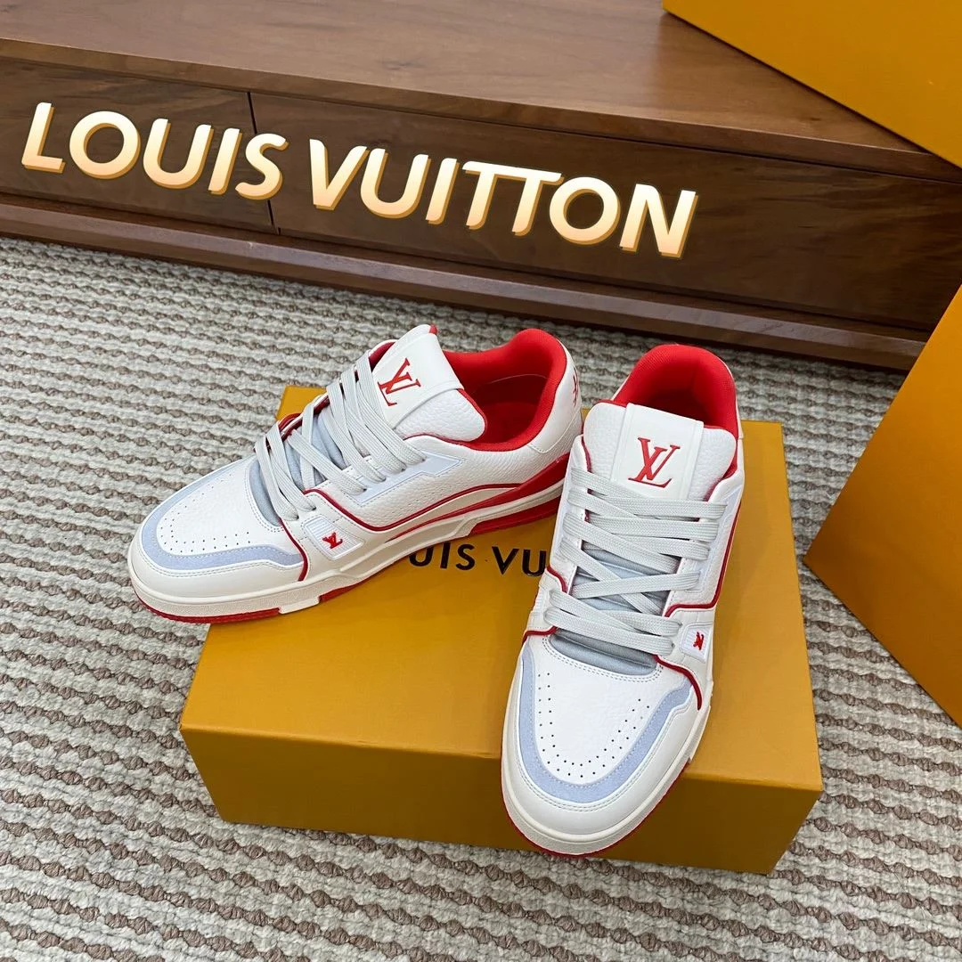 Comfortable Louis Vuitton Trainer Sneaker 31402