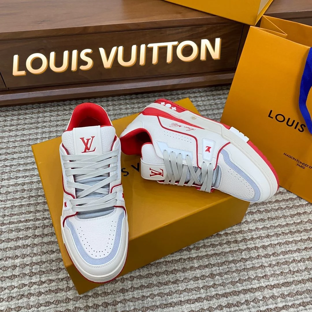 Comfortable Louis Vuitton Trainer Sneaker 31402