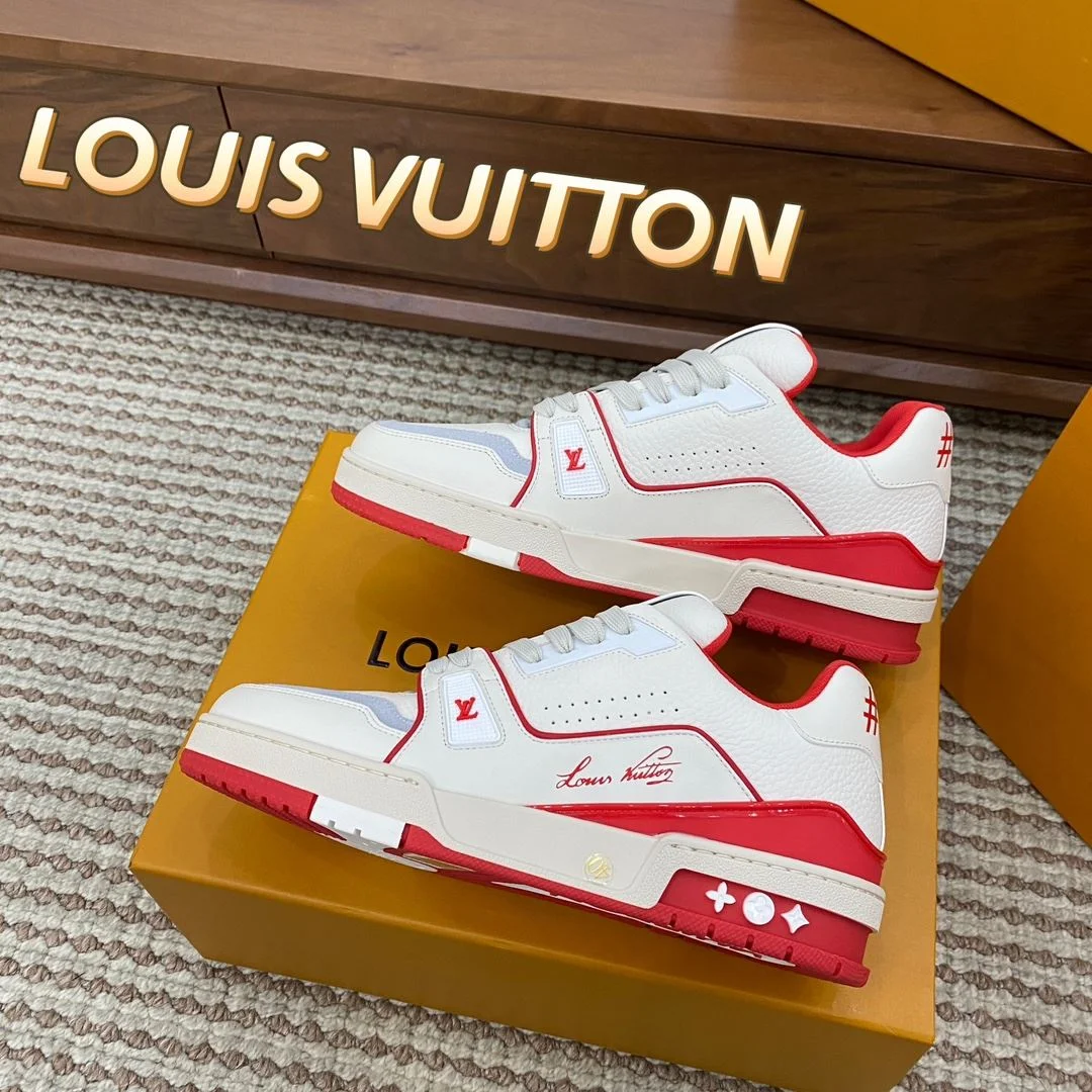 Comfortable Louis Vuitton Trainer Sneaker 31402
