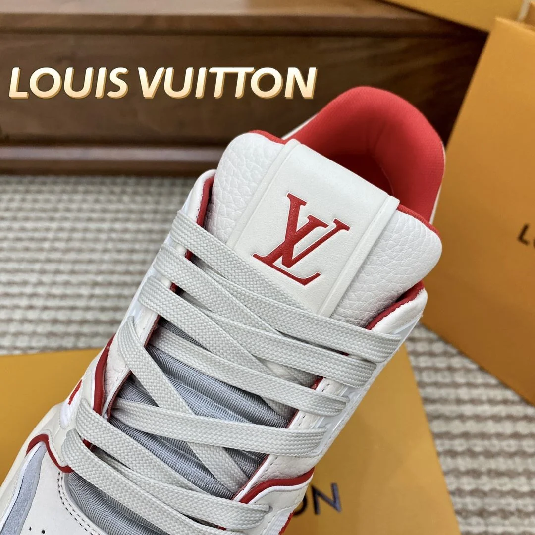Comfortable Louis Vuitton Trainer Sneaker 31402
