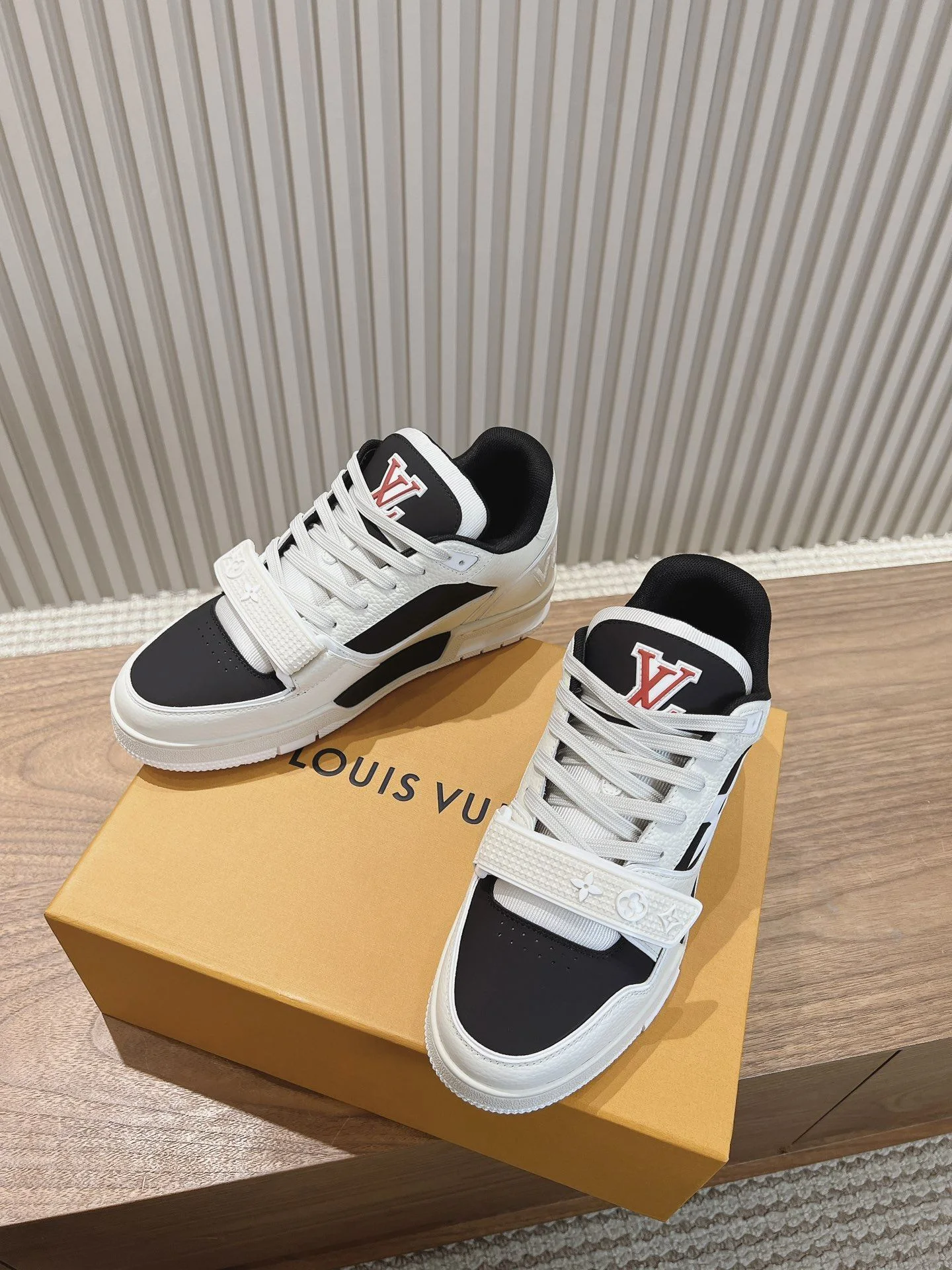 Louis Vuitton Trainer Sneaker Affordable 31396