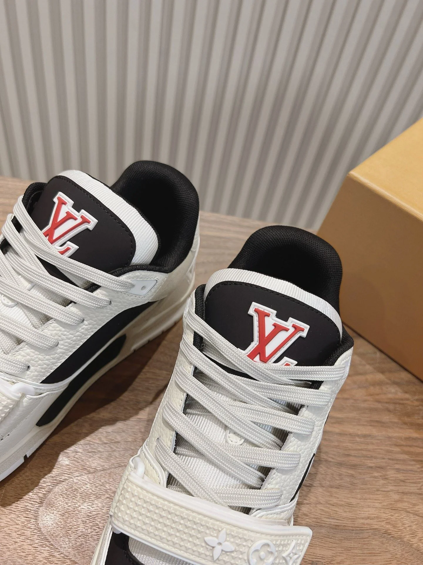 Louis Vuitton Trainer Sneaker Affordable 31396