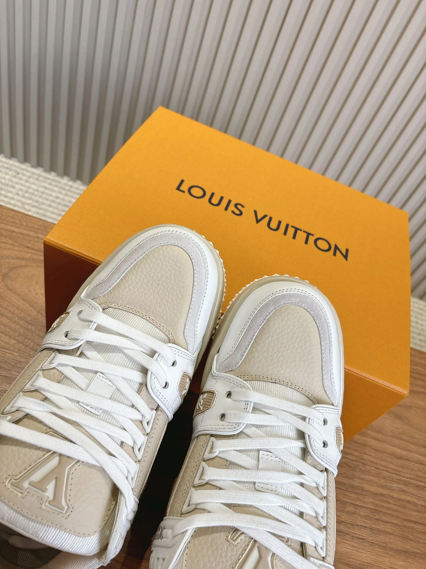 ZipUp Louis Vuitton Trainer Sneaker 31387