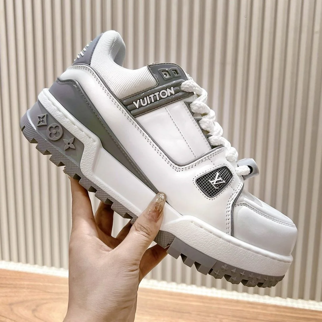 TechFriendly Louis Vuitton Trainer Sneaker 31392