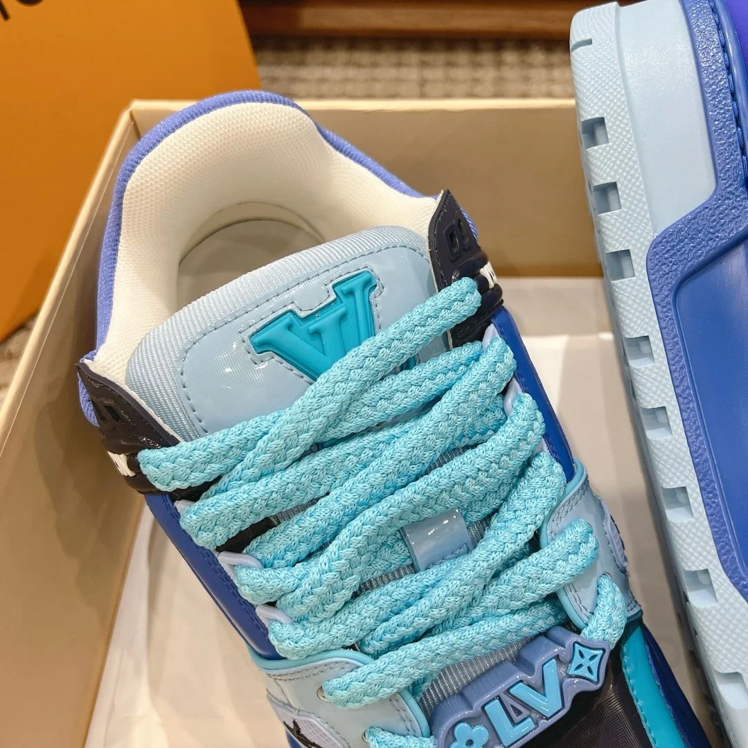 Comfortable Louis Vuitton Trainer Sneaker 31378
