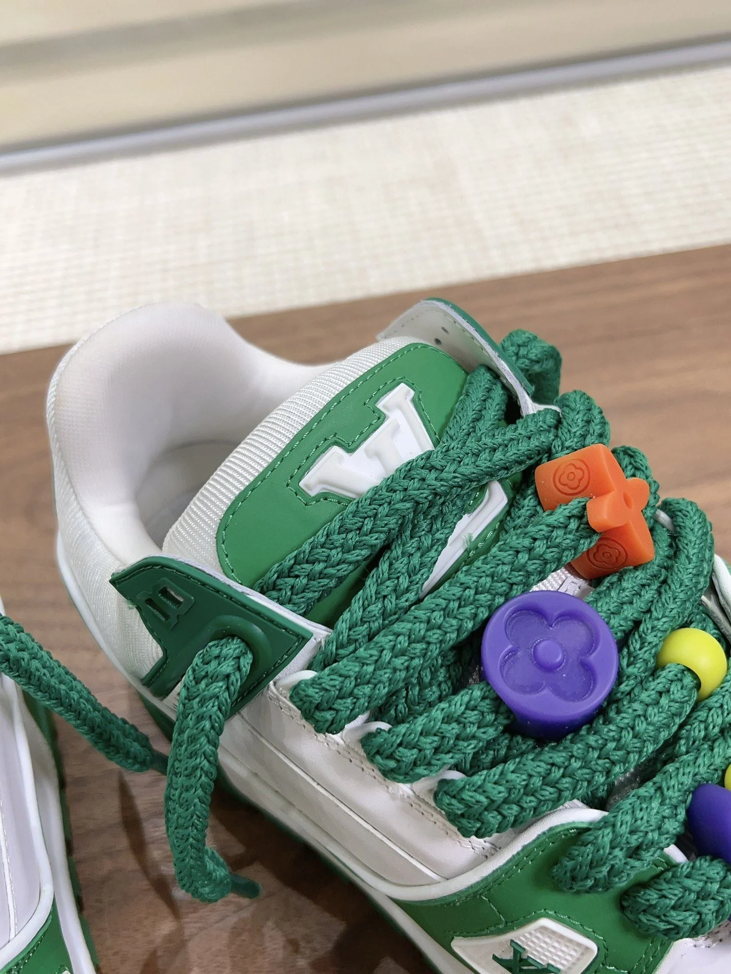 Louis Vuitton Trainer Sneaker WellDesigned 31374