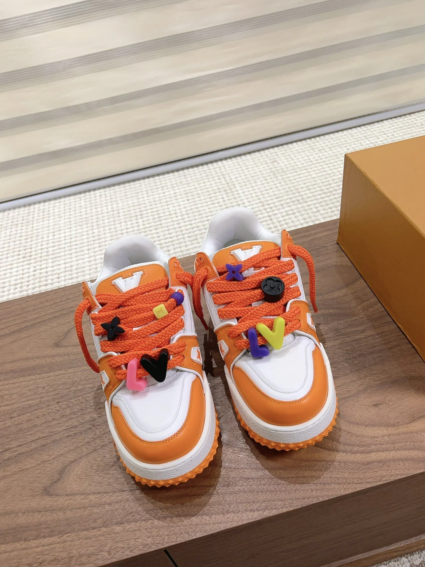 Fashionable Louis Vuitton Trainer Sneaker 31368