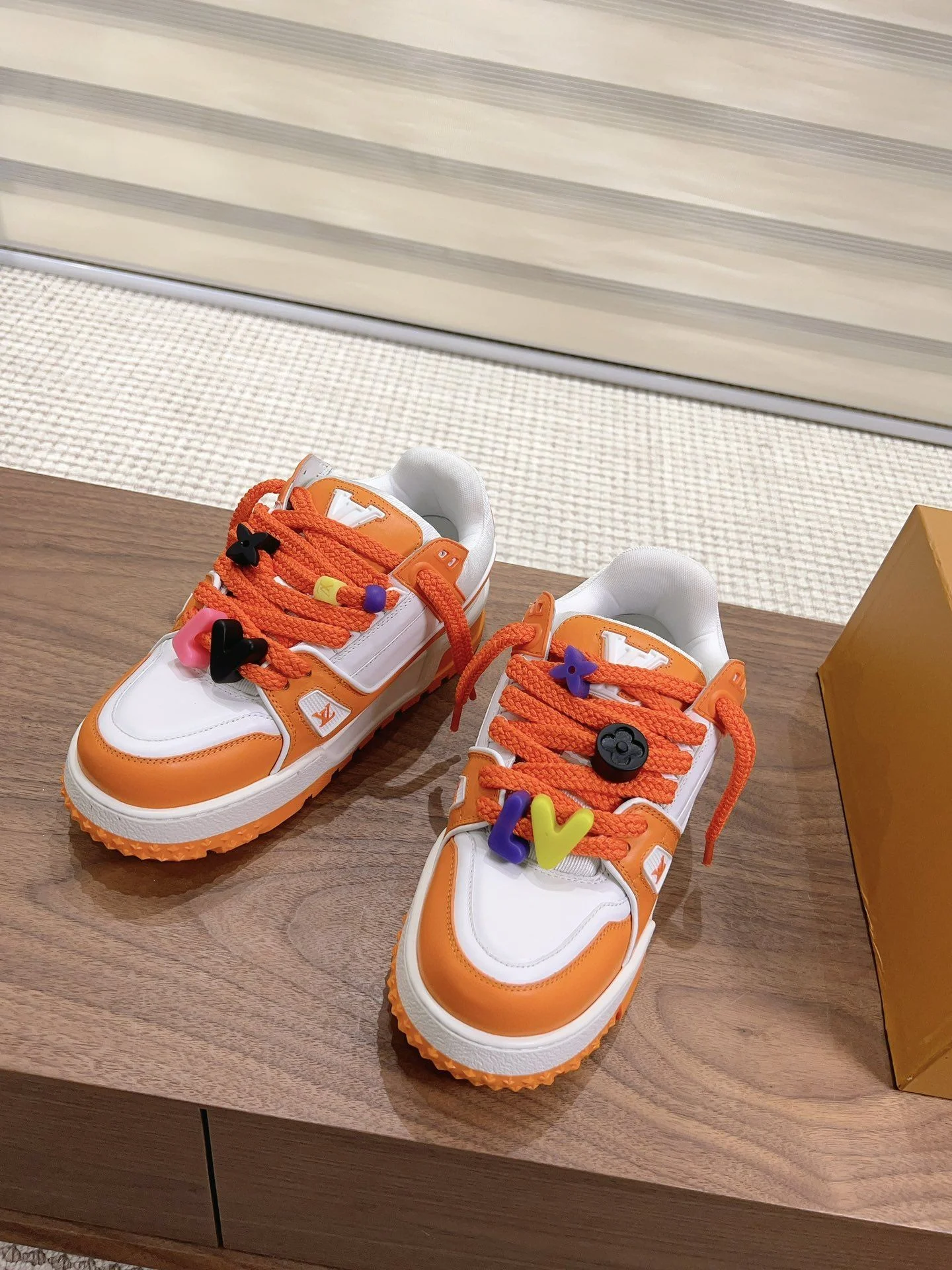 Fashionable Louis Vuitton Trainer Sneaker 31368