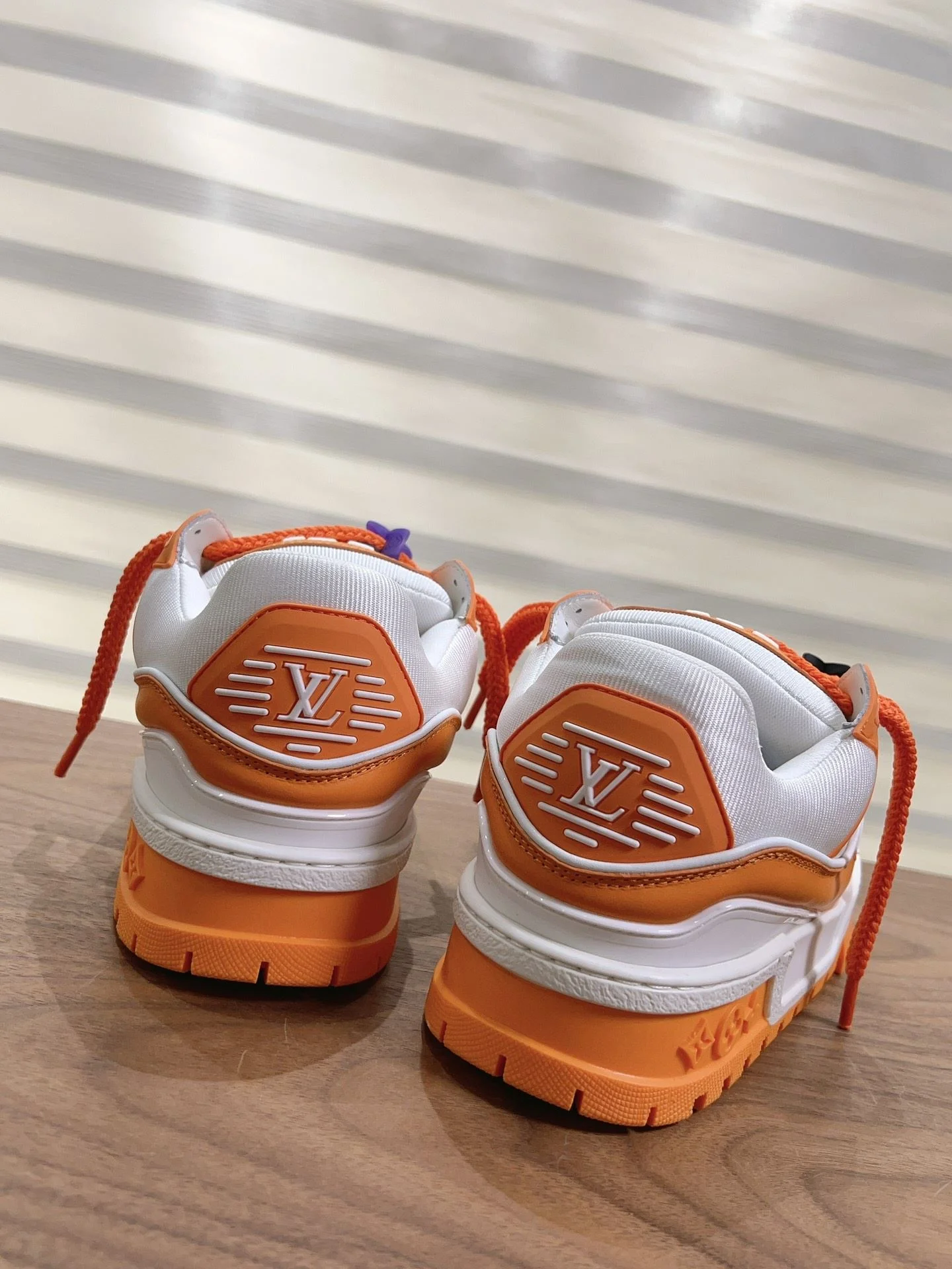 Fashionable Louis Vuitton Trainer Sneaker 31368