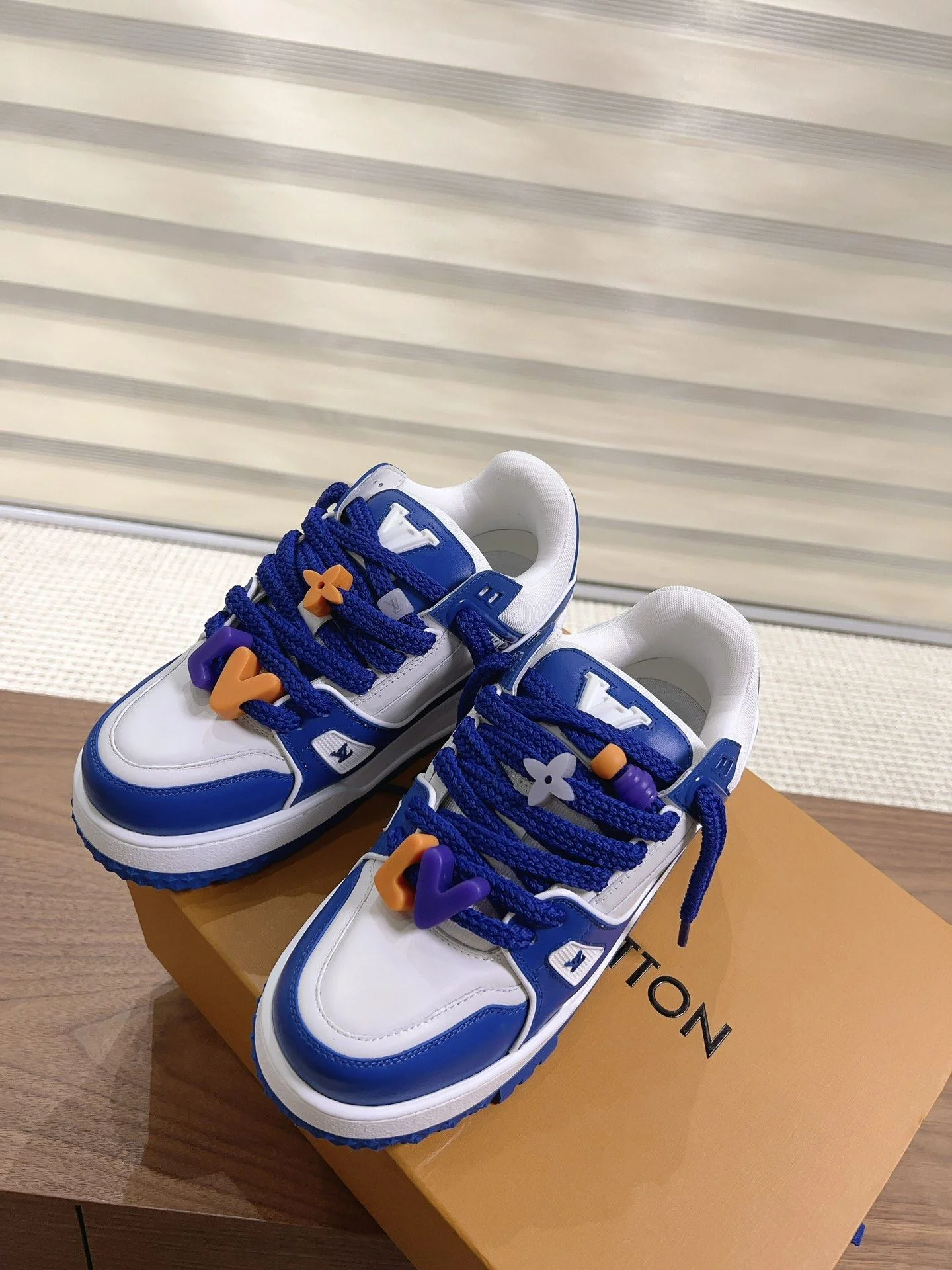 Louis Vuitton Trainer Sneaker Packable 31370
