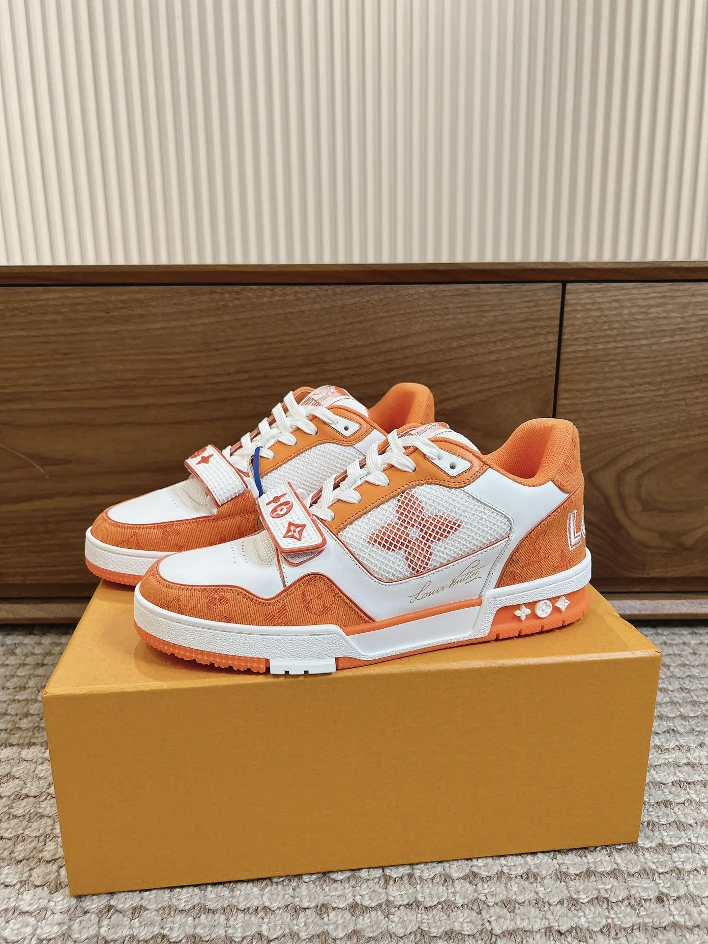 Louis Vuitton Trainer Sneaker Elegant 31375