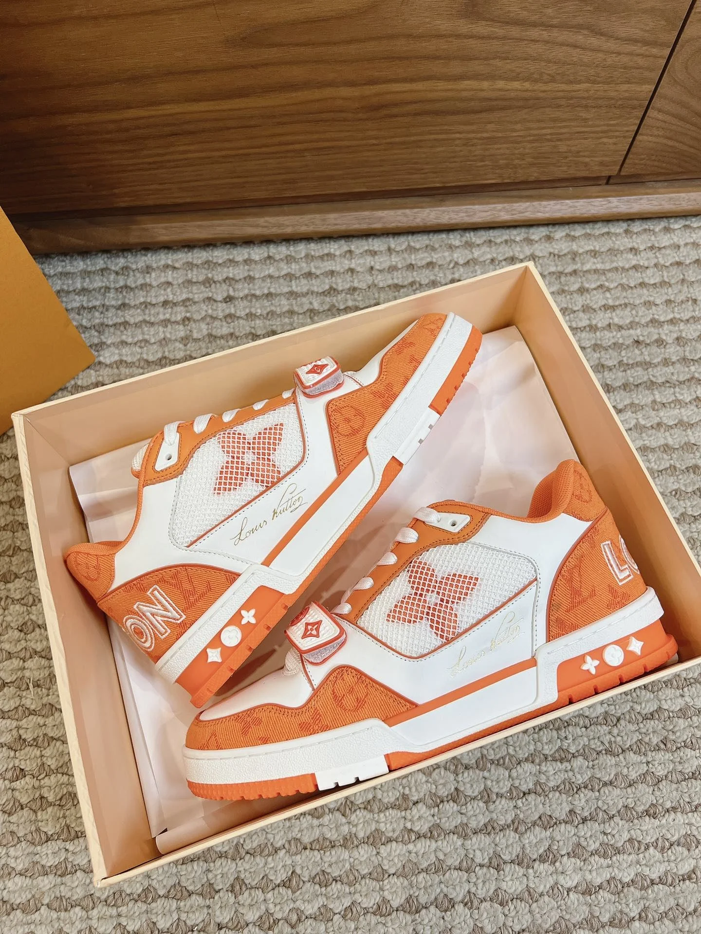 Louis Vuitton Trainer Sneaker Elegant 31375