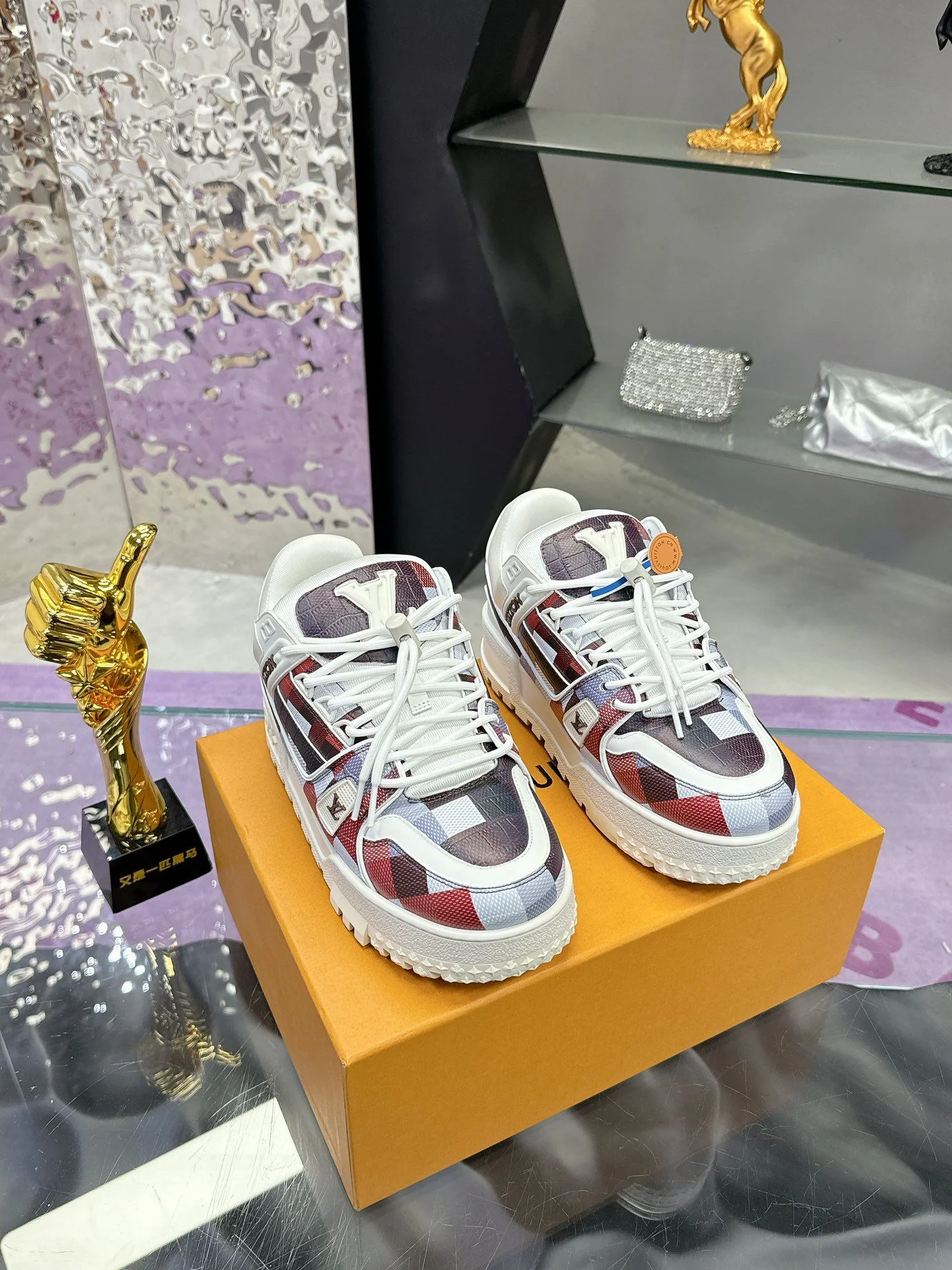 Affordable Louis Vuitton Trainer Sneaker 31369