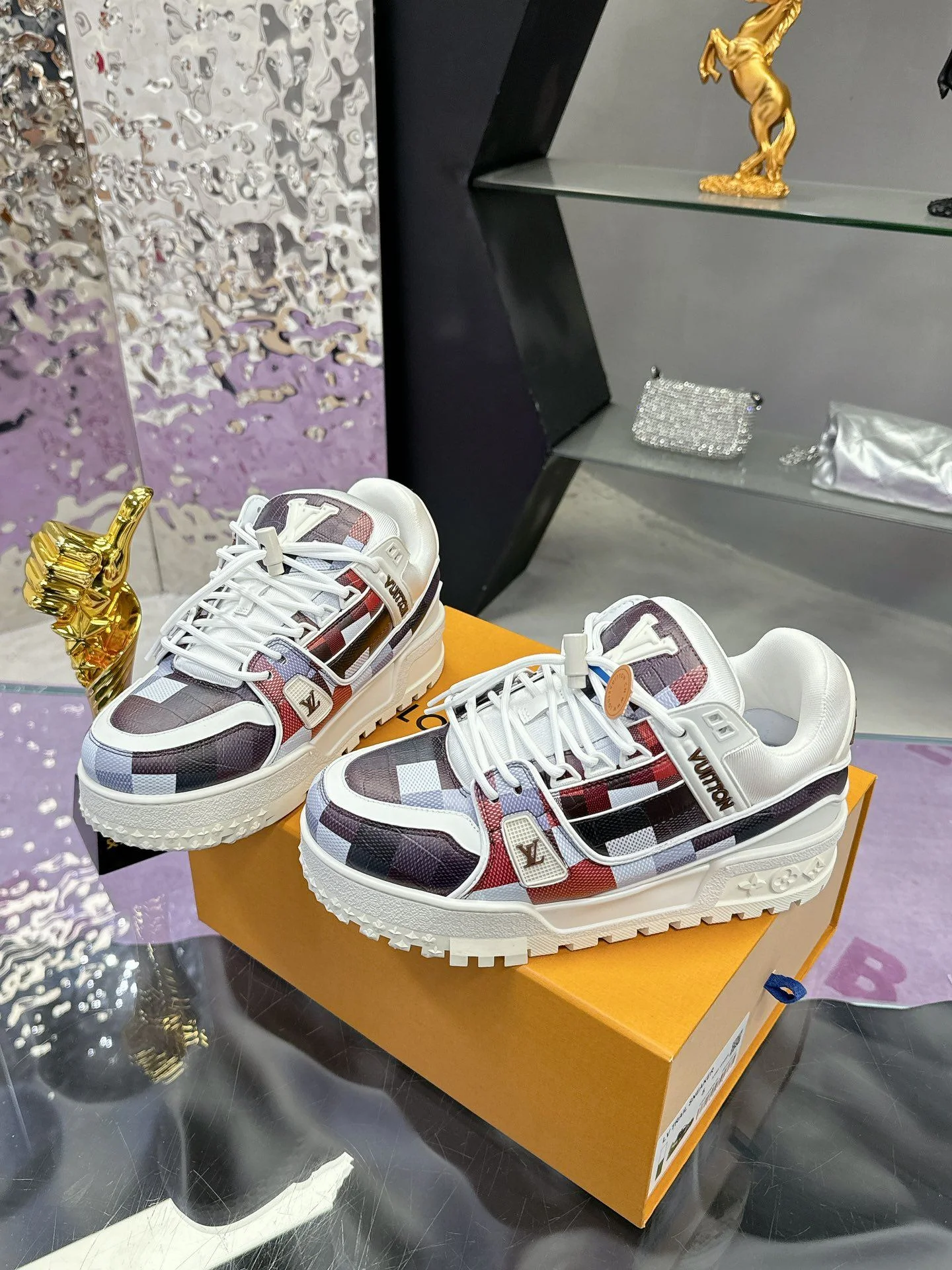 Affordable Louis Vuitton Trainer Sneaker 31369