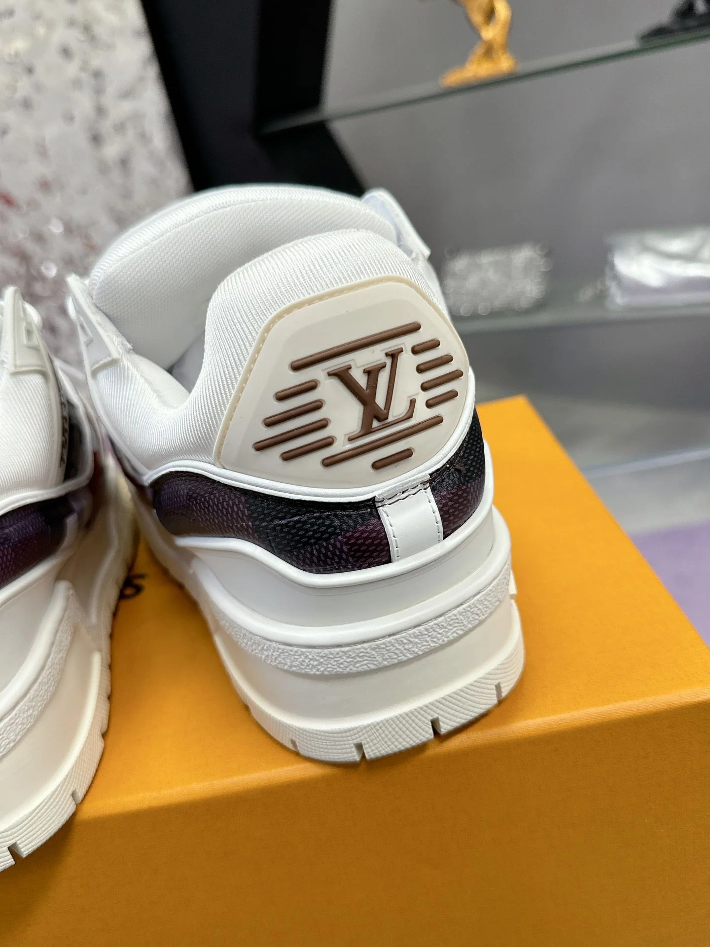 Affordable Louis Vuitton Trainer Sneaker 31369