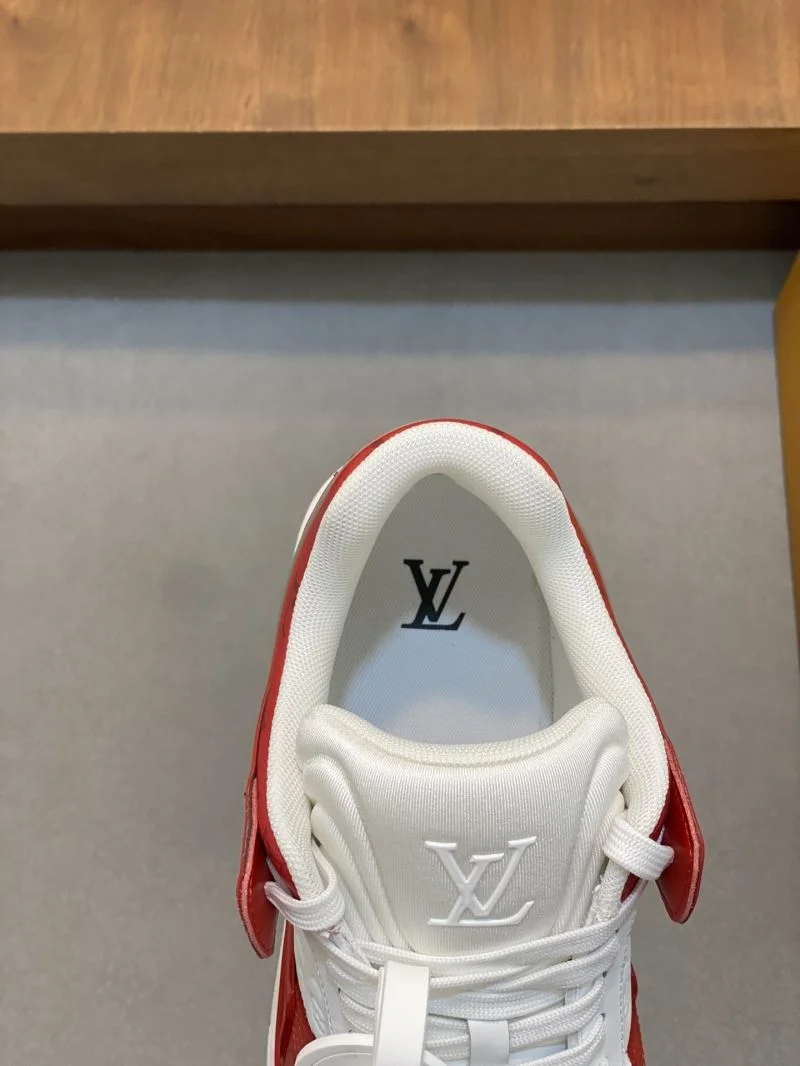 Refined Louis Vuitton Trainer Sneaker 32136