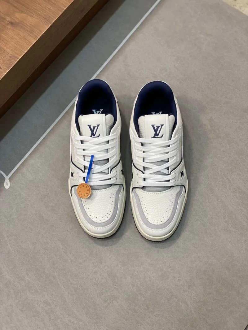 Louis Vuitton Trainer Sneaker ModernLook 32153