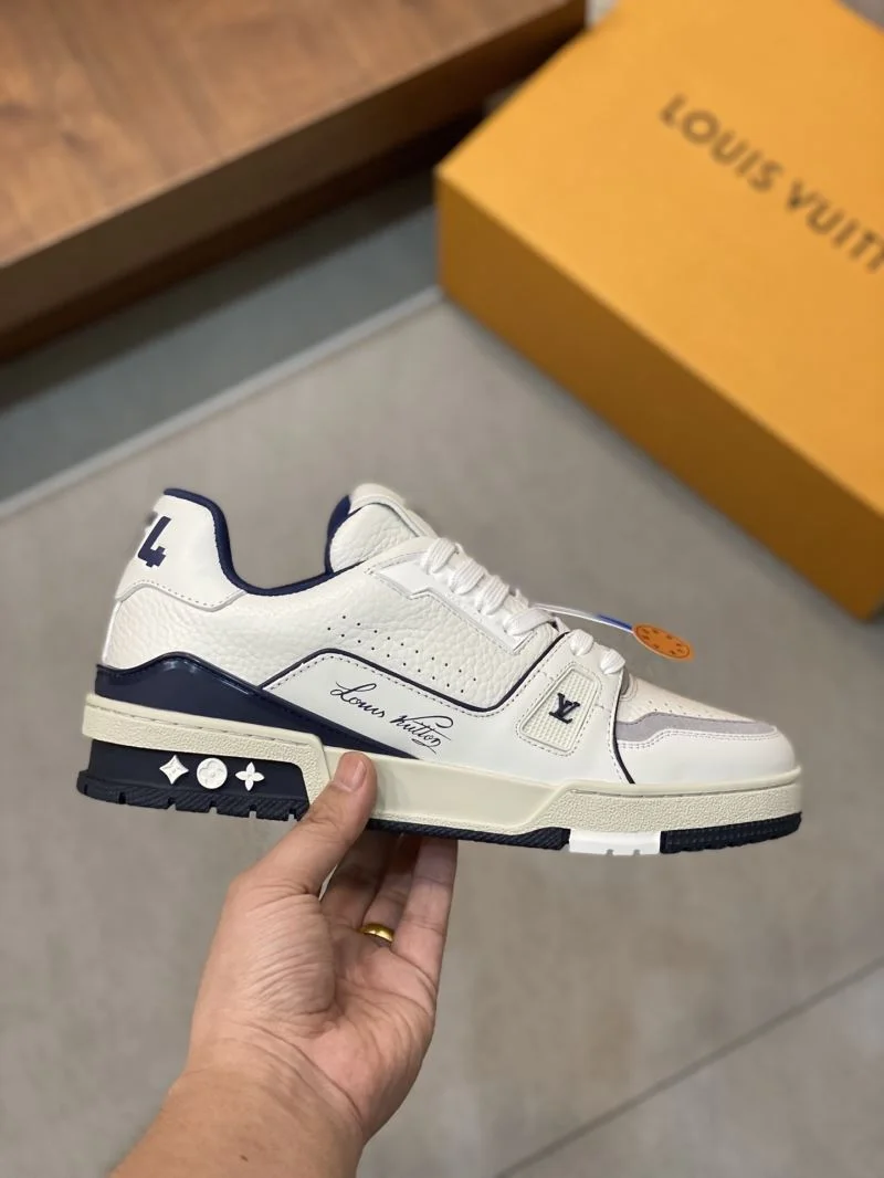 Louis Vuitton Trainer Sneaker ModernLook 32153