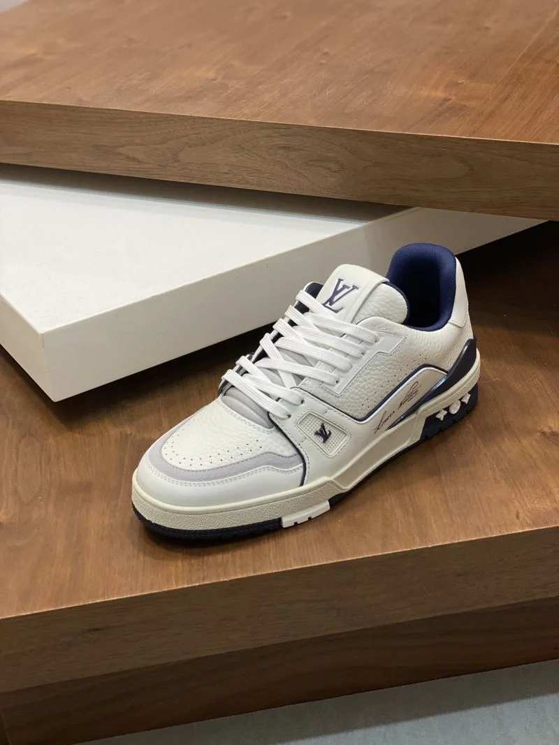 Louis Vuitton Trainer Sneaker ModernLook 32153