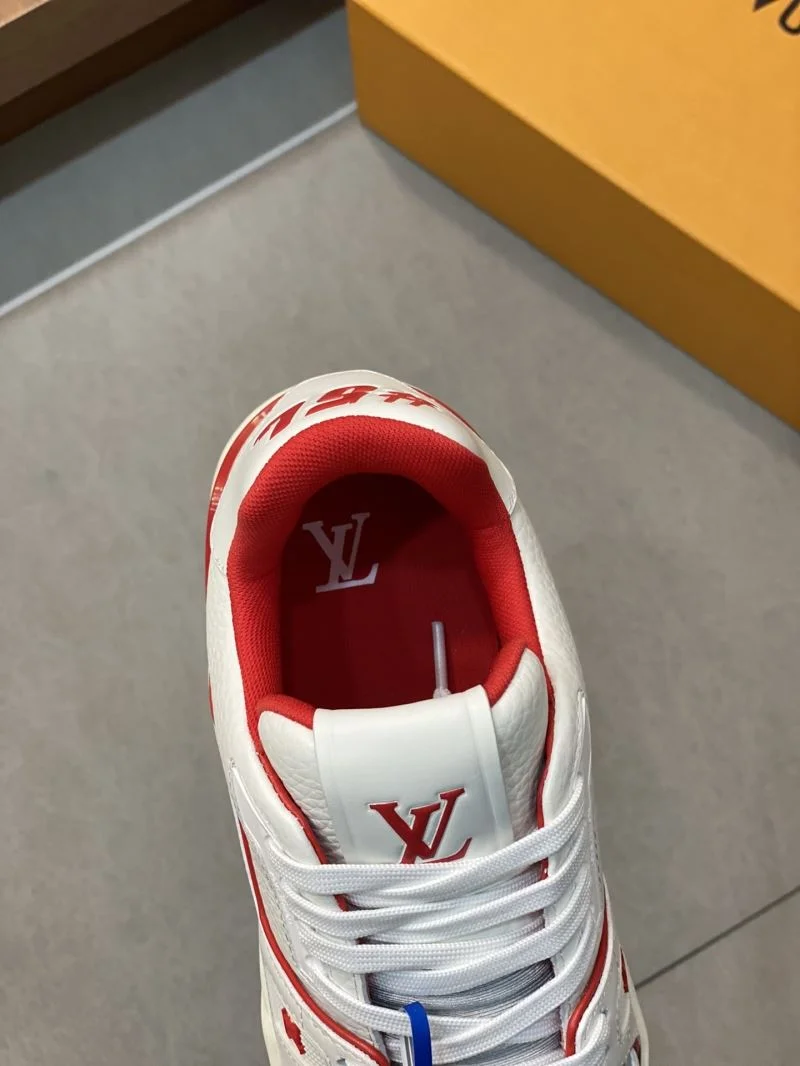 Louis Vuitton Trainer Sneaker MoistureWicking 32158