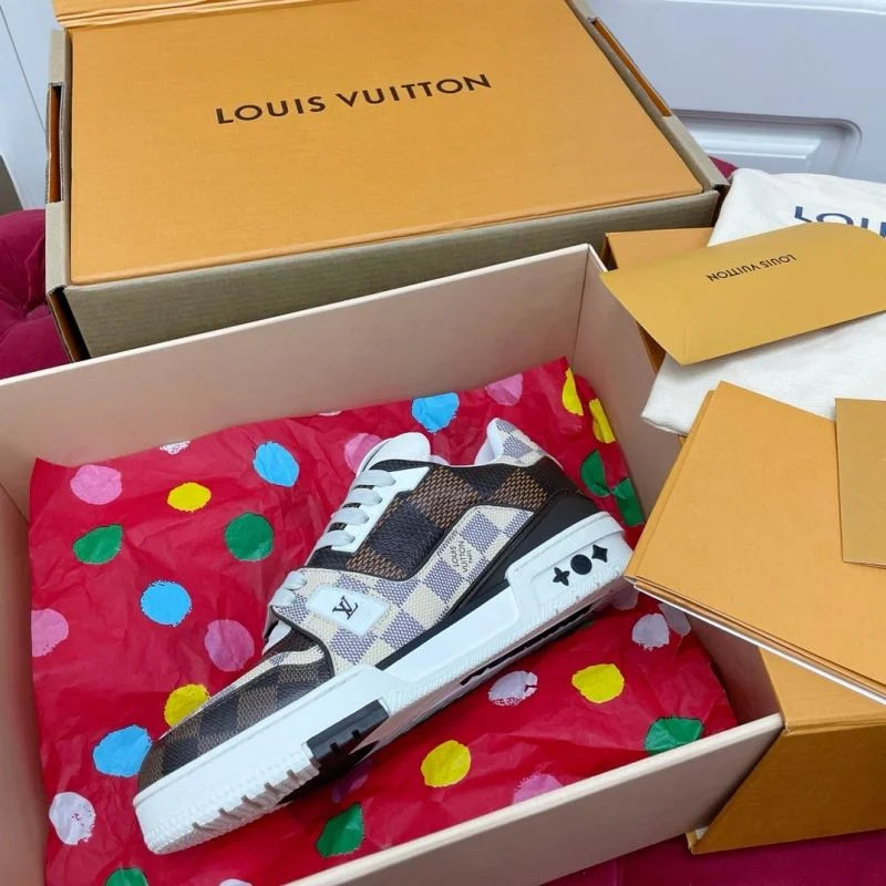 Comfortable Louis Vuitton Trainer Sneaker 32156