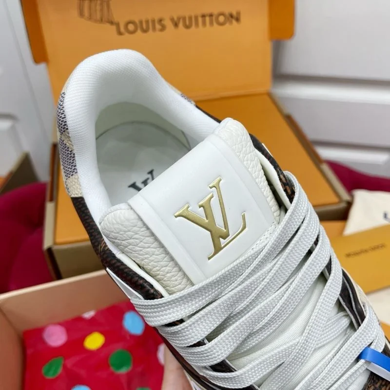 Comfortable Louis Vuitton Trainer Sneaker 32156