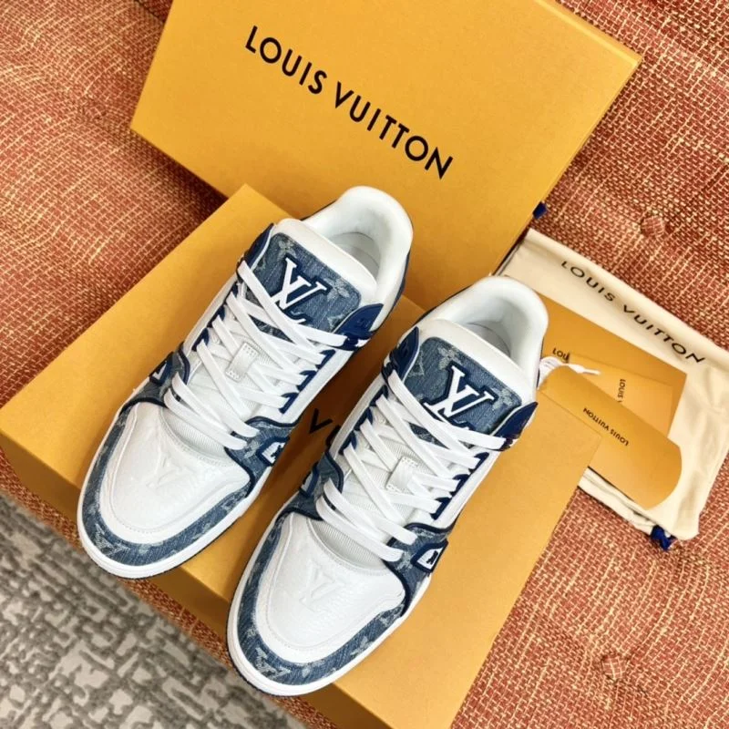 Louis Vuitton Trainer Sneaker Elegant 32138