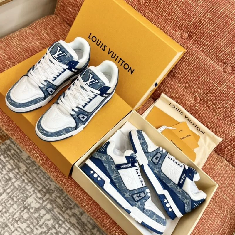 Louis Vuitton Trainer Sneaker Elegant 32138