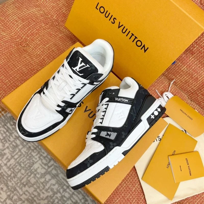 Reliable Louis Vuitton Trainer Sneaker 32144
