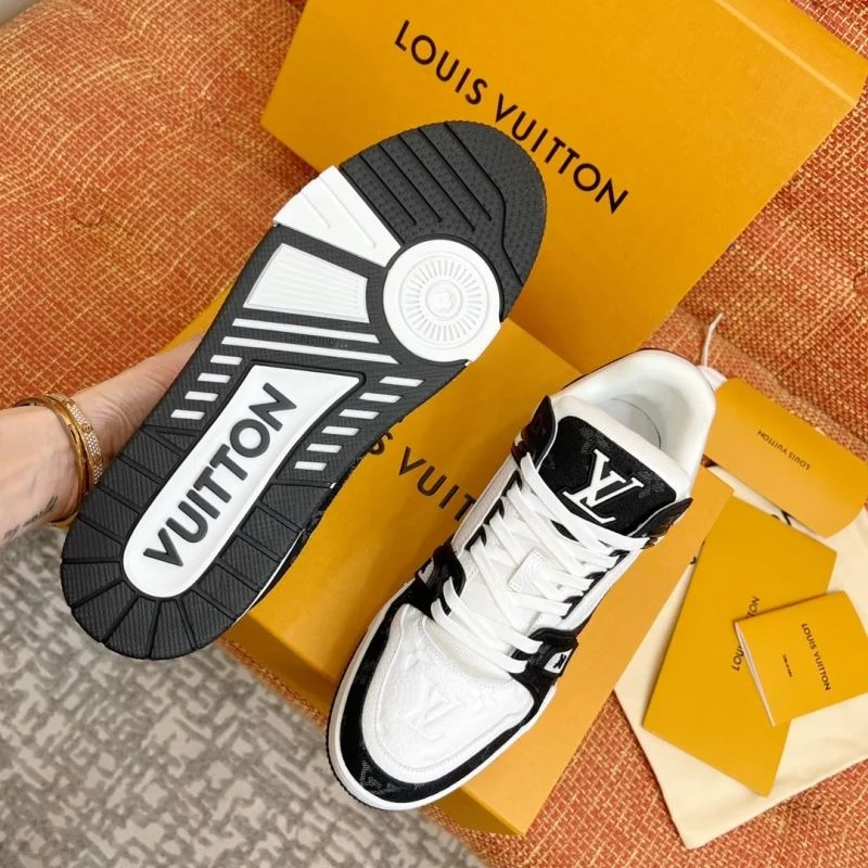 Reliable Louis Vuitton Trainer Sneaker 32144