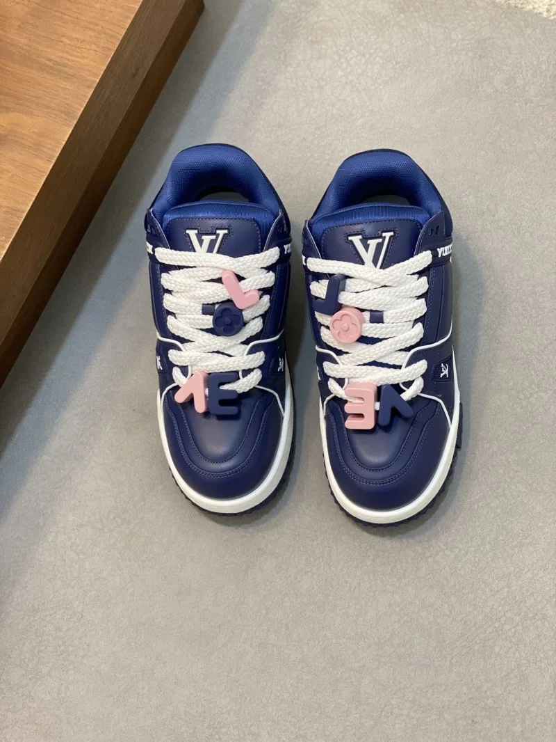 Louis Vuitton Trainer Sneaker Lightweight 32135