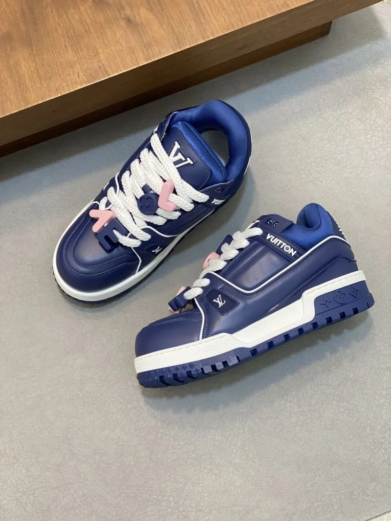 Louis Vuitton Trainer Sneaker Lightweight 32135