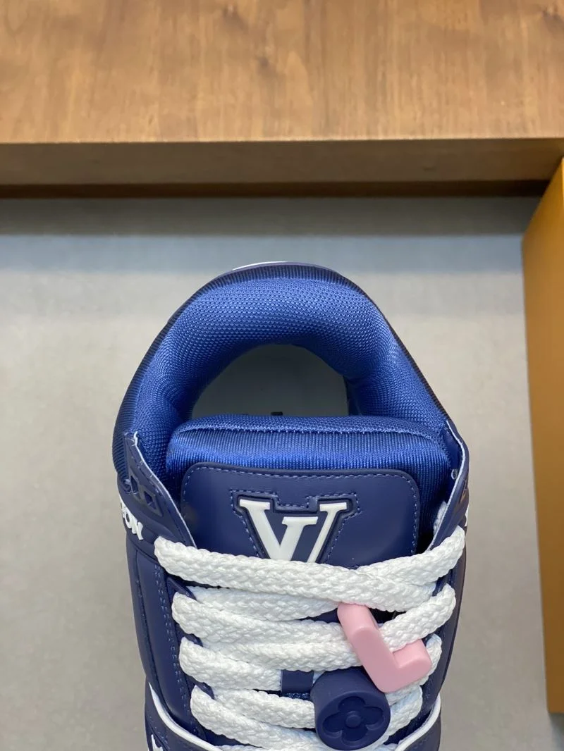 Louis Vuitton Trainer Sneaker Lightweight 32135
