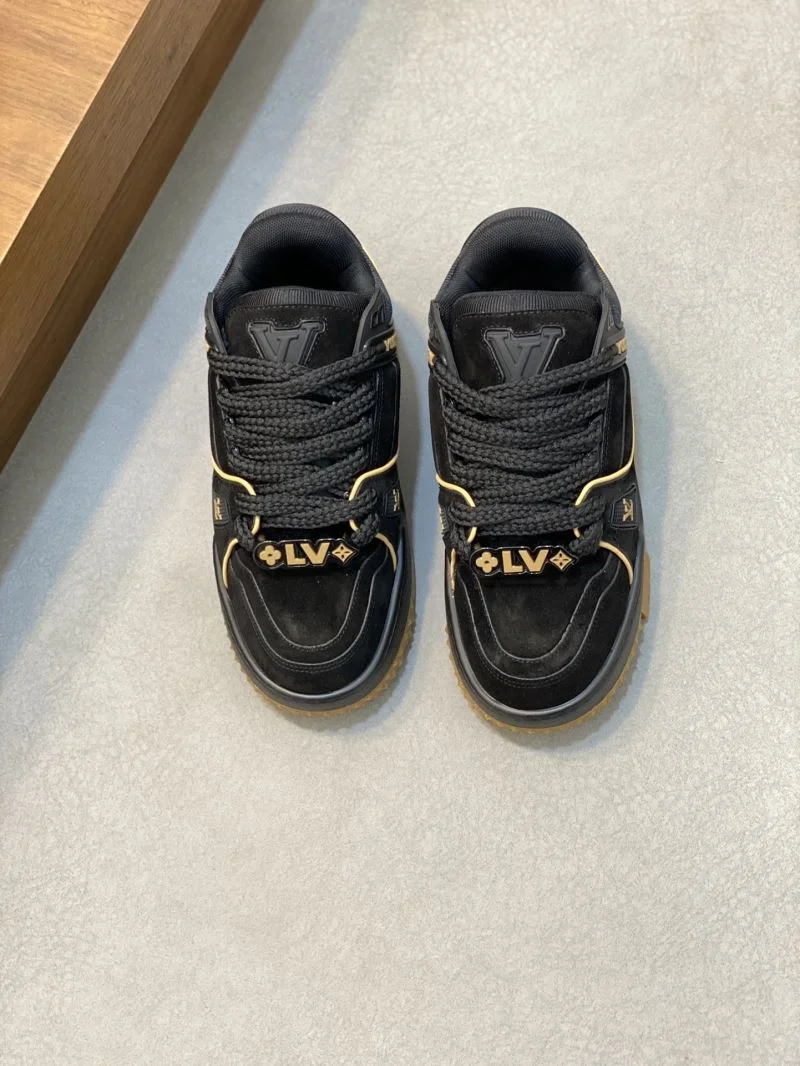 Louis Vuitton Trainer Sneaker DailyWear 32131