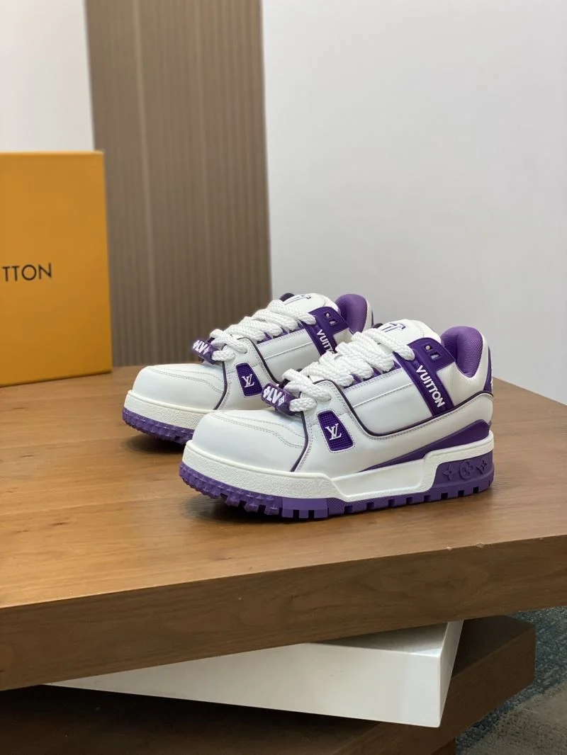 Louis Vuitton Trainer Sneaker Lightweight 32130