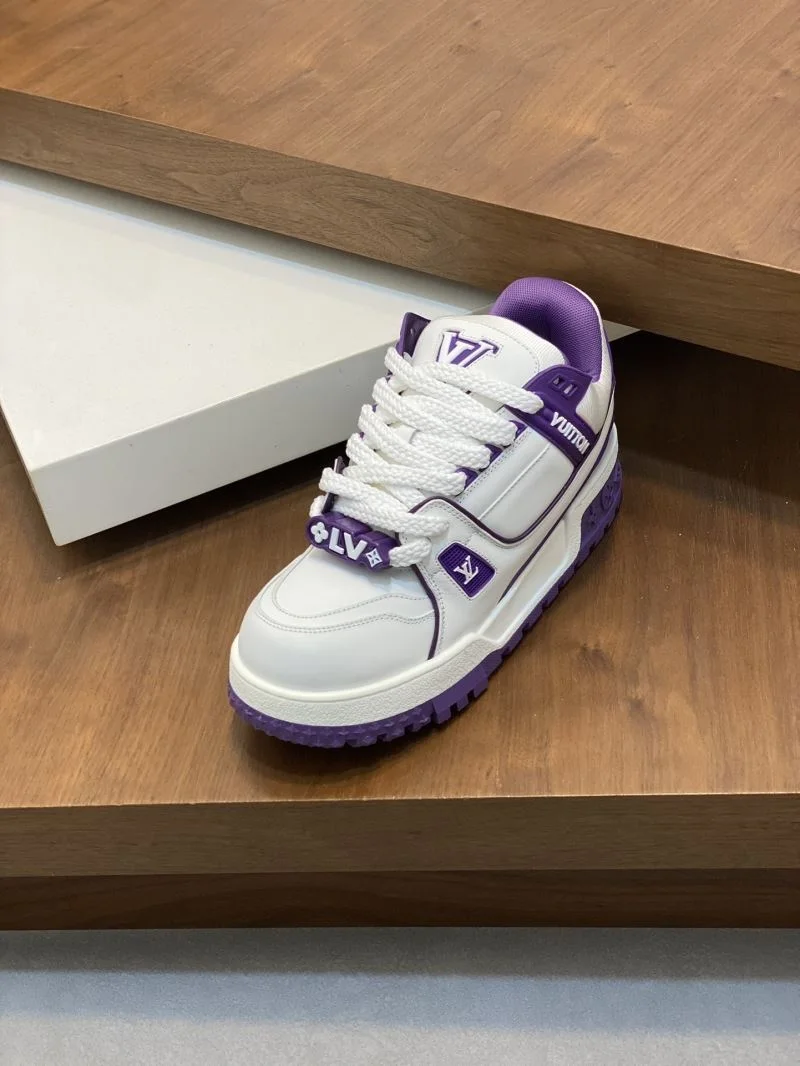 Louis Vuitton Trainer Sneaker Lightweight 32130