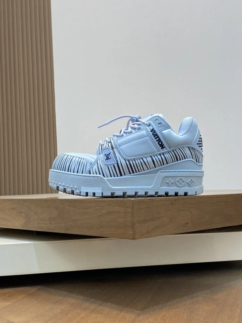 Comfortable Louis Vuitton Trainer Sneaker 32128