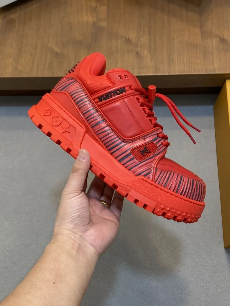 Original Louis Vuitton Trainer Sneaker 32110