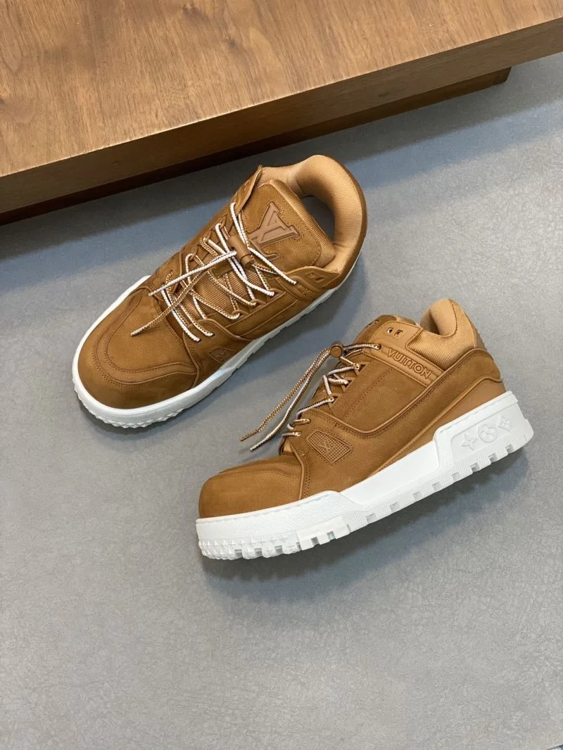 Louis Vuitton Trainer Sneaker Refined 32125