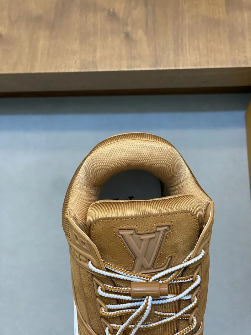Louis Vuitton Trainer Sneaker Refined 32125