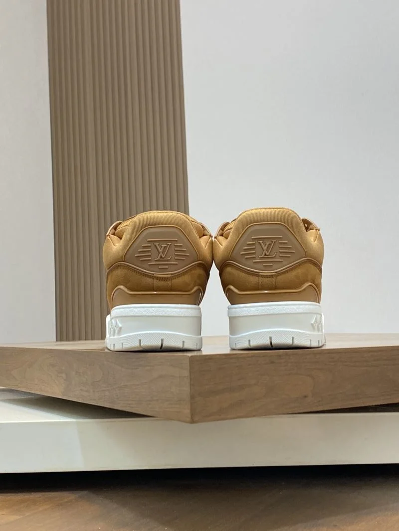 Louis Vuitton Trainer Sneaker Refined 32125