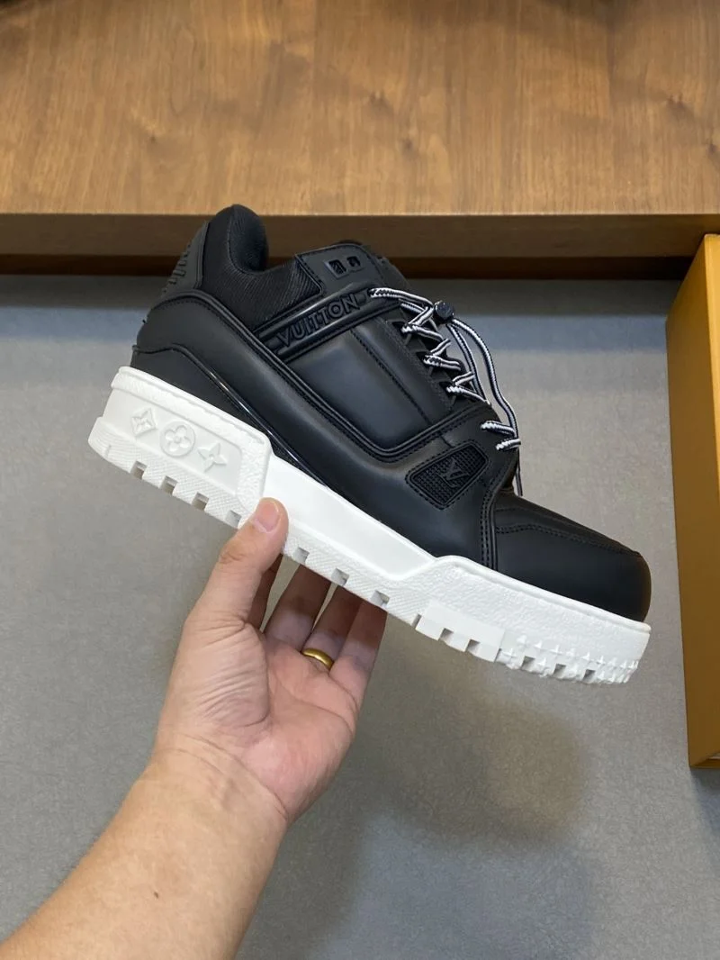 Louis Vuitton Trainer Sneaker Bold 32119